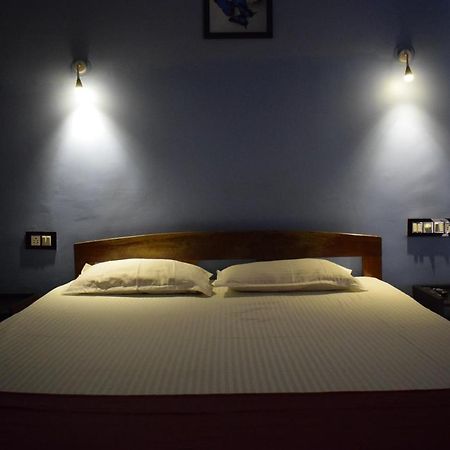 SanRit Hotel GOA Buitenkant foto