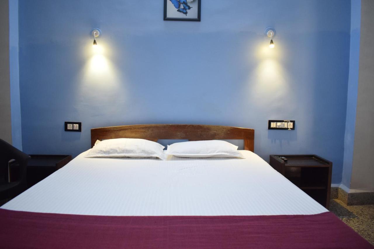 SanRit Hotel GOA Buitenkant foto
