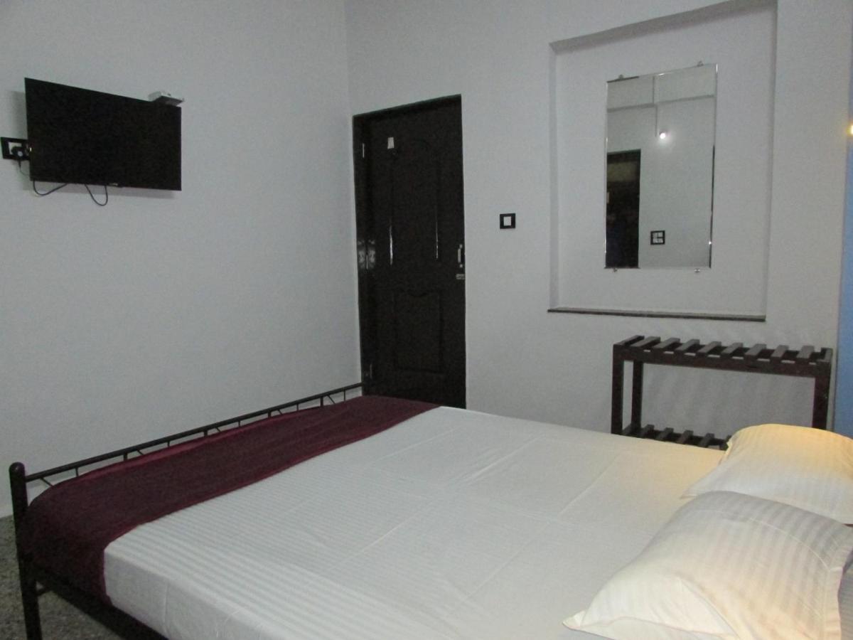 SanRit Hotel GOA Buitenkant foto